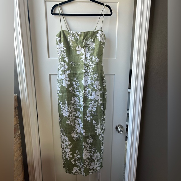 NWT Reformation Frankie linen dress in Willow size 4 -  threedaughtersproperties.com